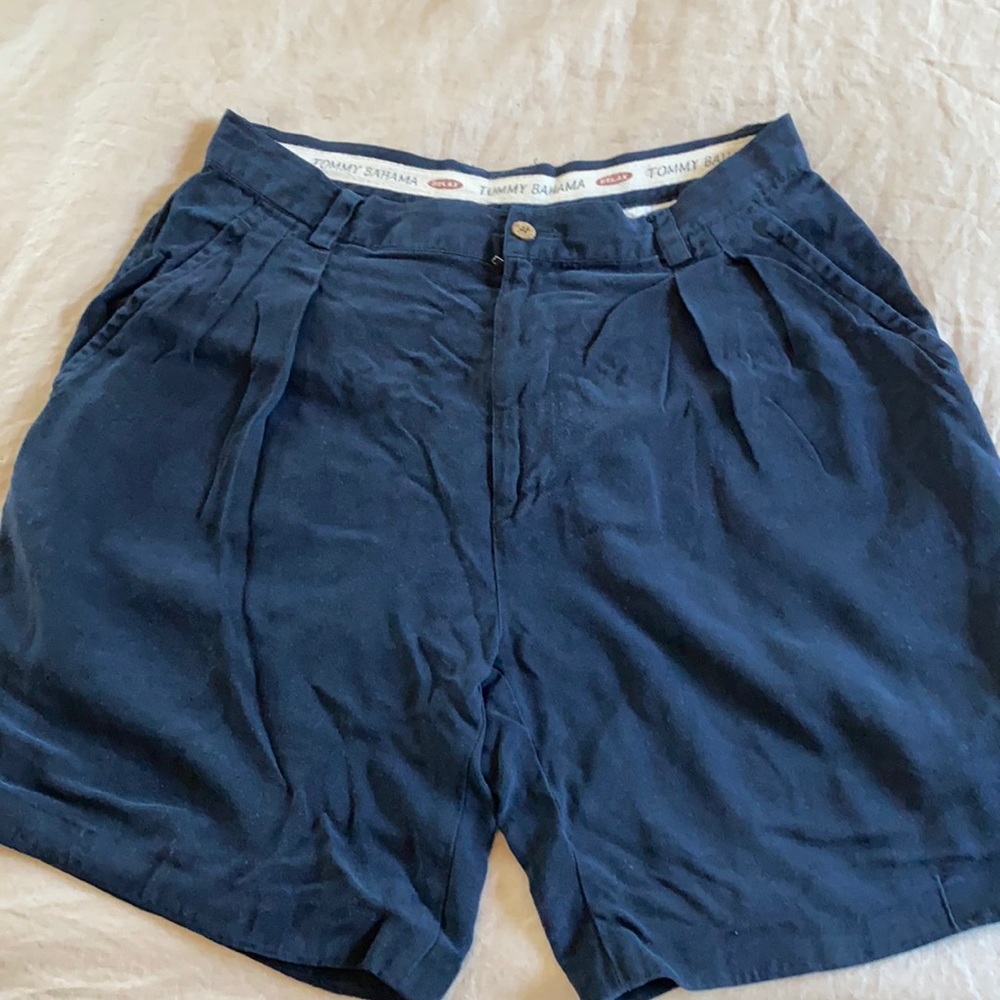 Relaxed fit Tommy Bahama golf shorts